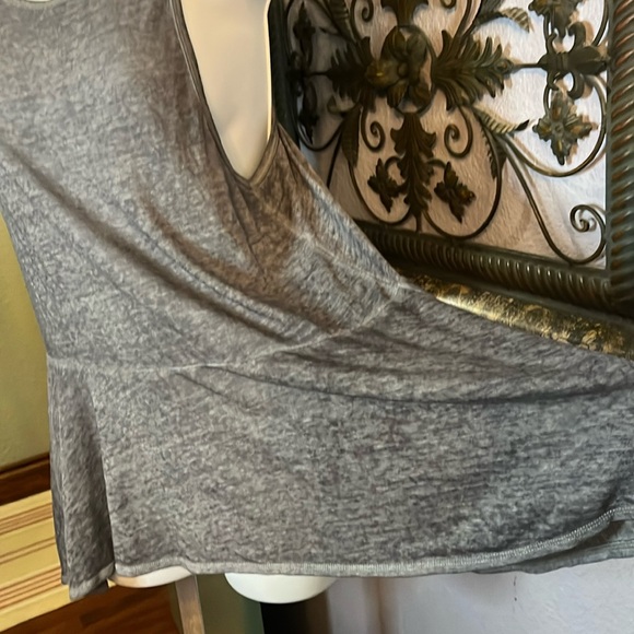 EUC Hollister Tank Top- Grey Sheer peplum hem Sz S - Picture 3 of 12
